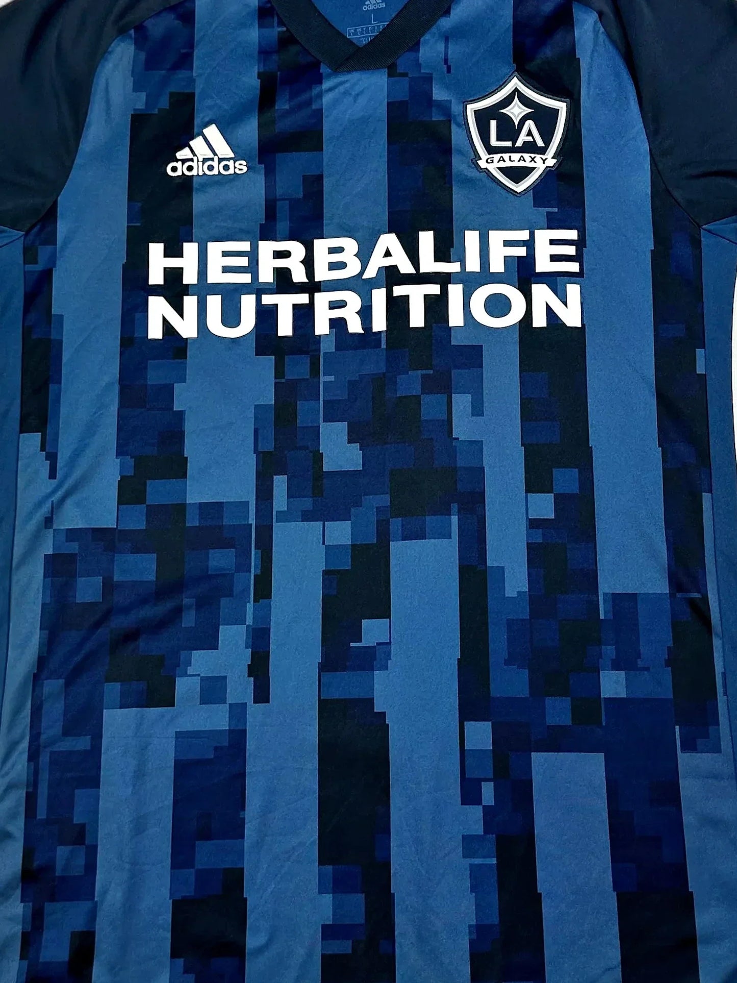 LA Galaxy 2019-20 Football Shirt (Large)