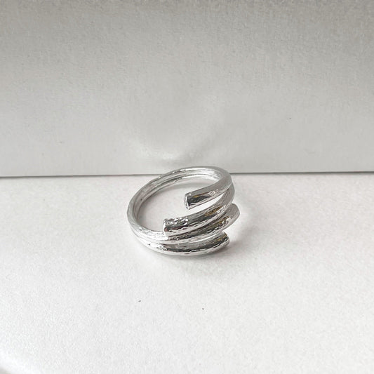 Dari Contemporary Silver Tone Ring