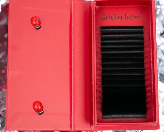 Matte Black Easy Fans – 16 Rows Mixed Lengths
