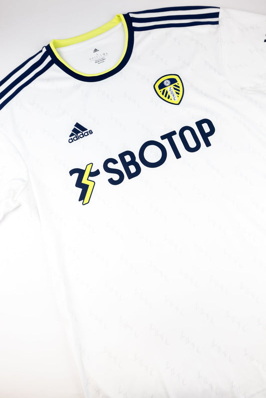 Leeds United 2022-23 Football Shirt (Large)