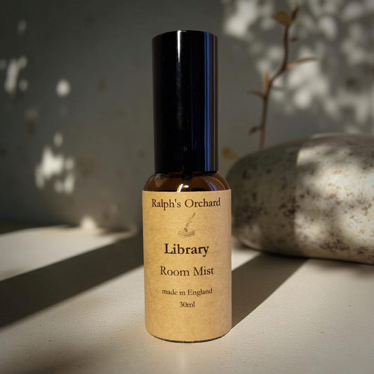 Library Room Mist | Cashmere, Amber & Sandalwood