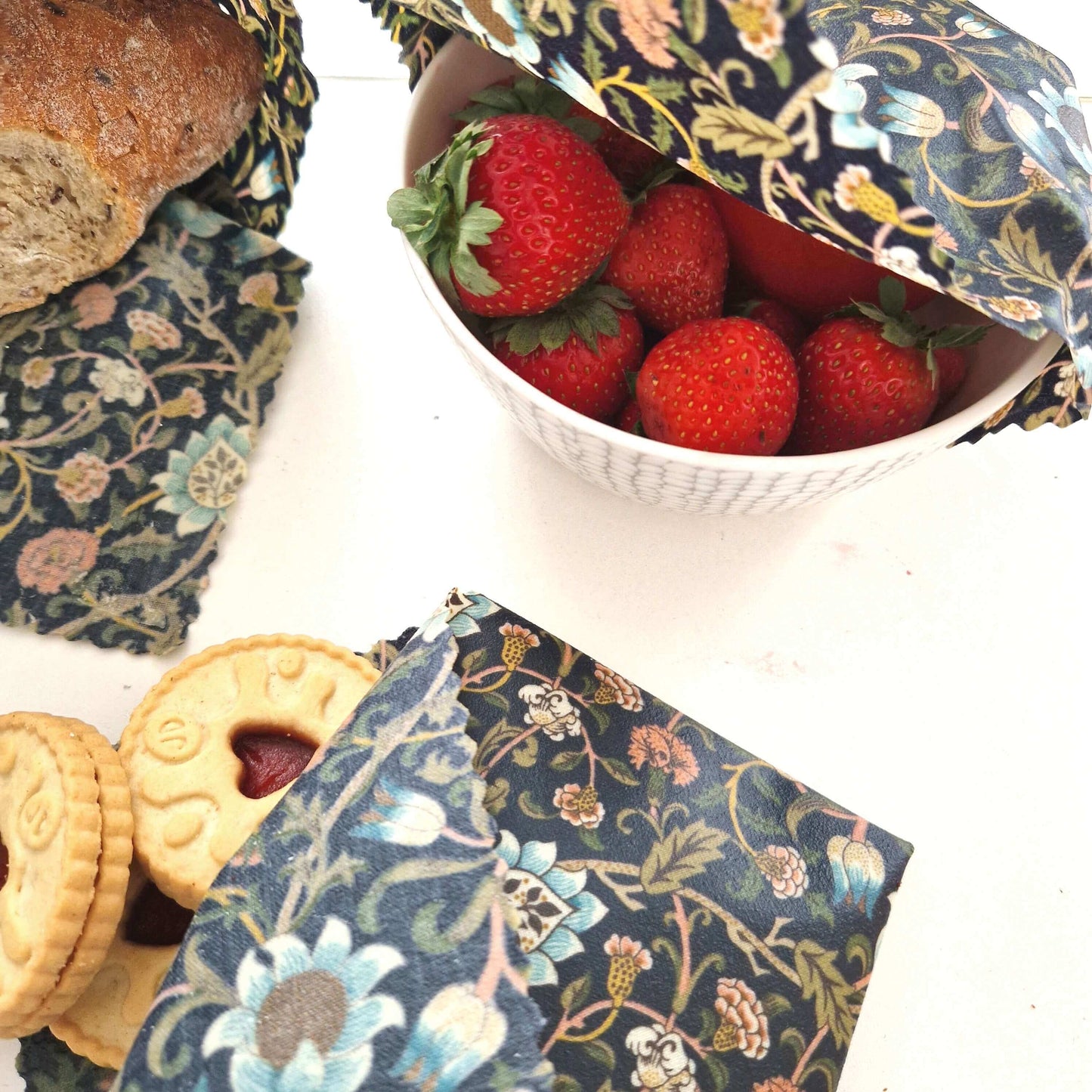 *British Beeswax Set of 3 Handmade Beeswax Wraps | William Morris Evenlode Blue