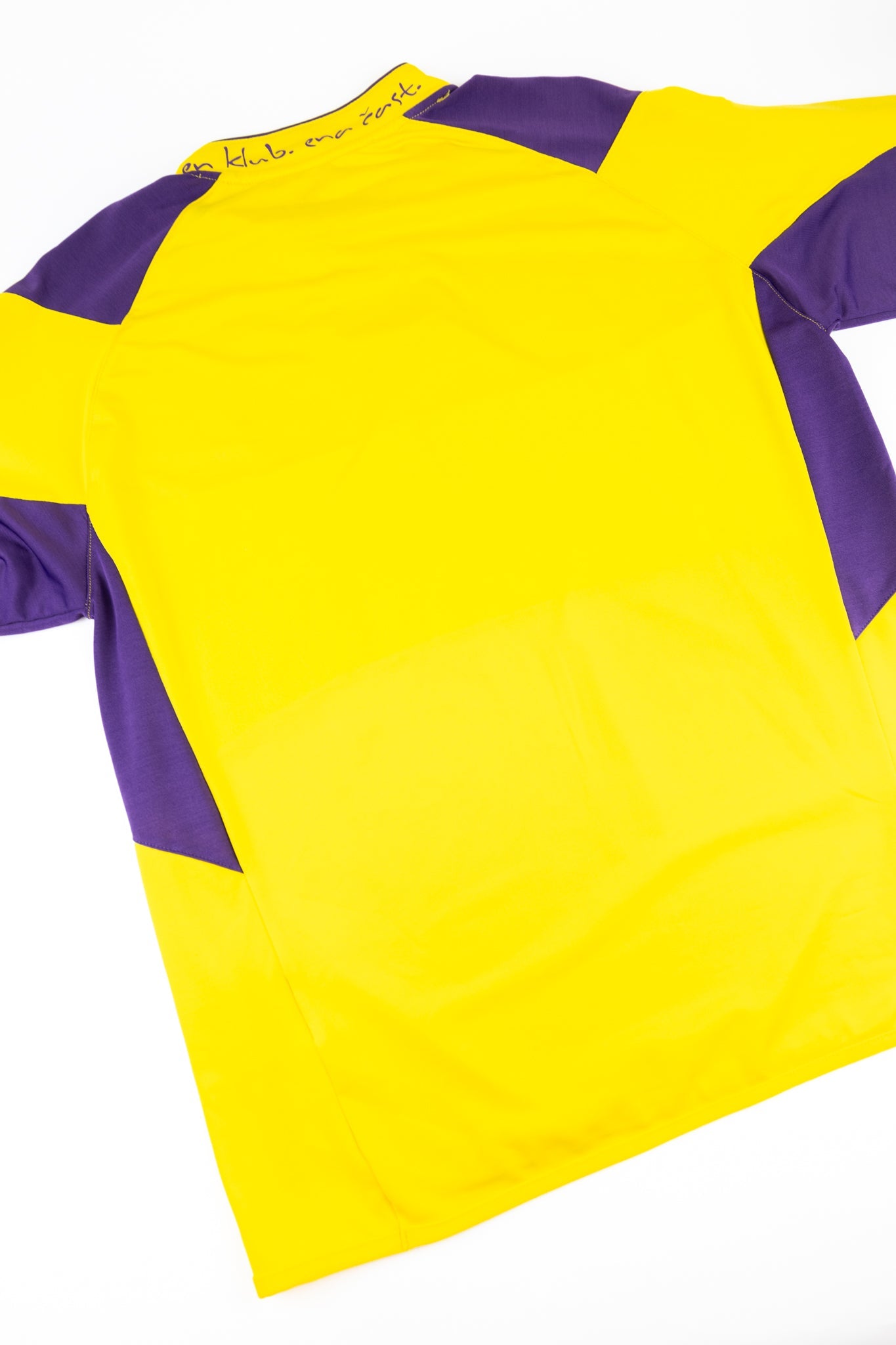 NK Maribor 2009-10 Football Shirt (Medium)