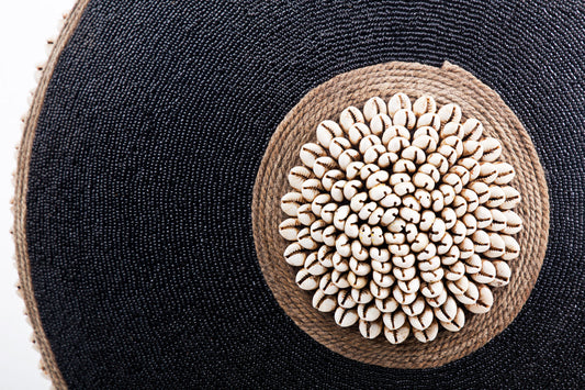 Cameroon Beaded Shield Round M 16D