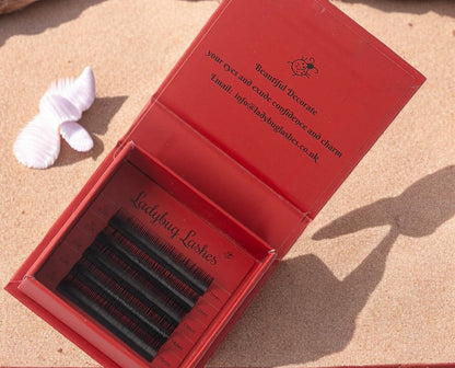 Try Me: Wet Effect Lashes Sample Tray 0.05