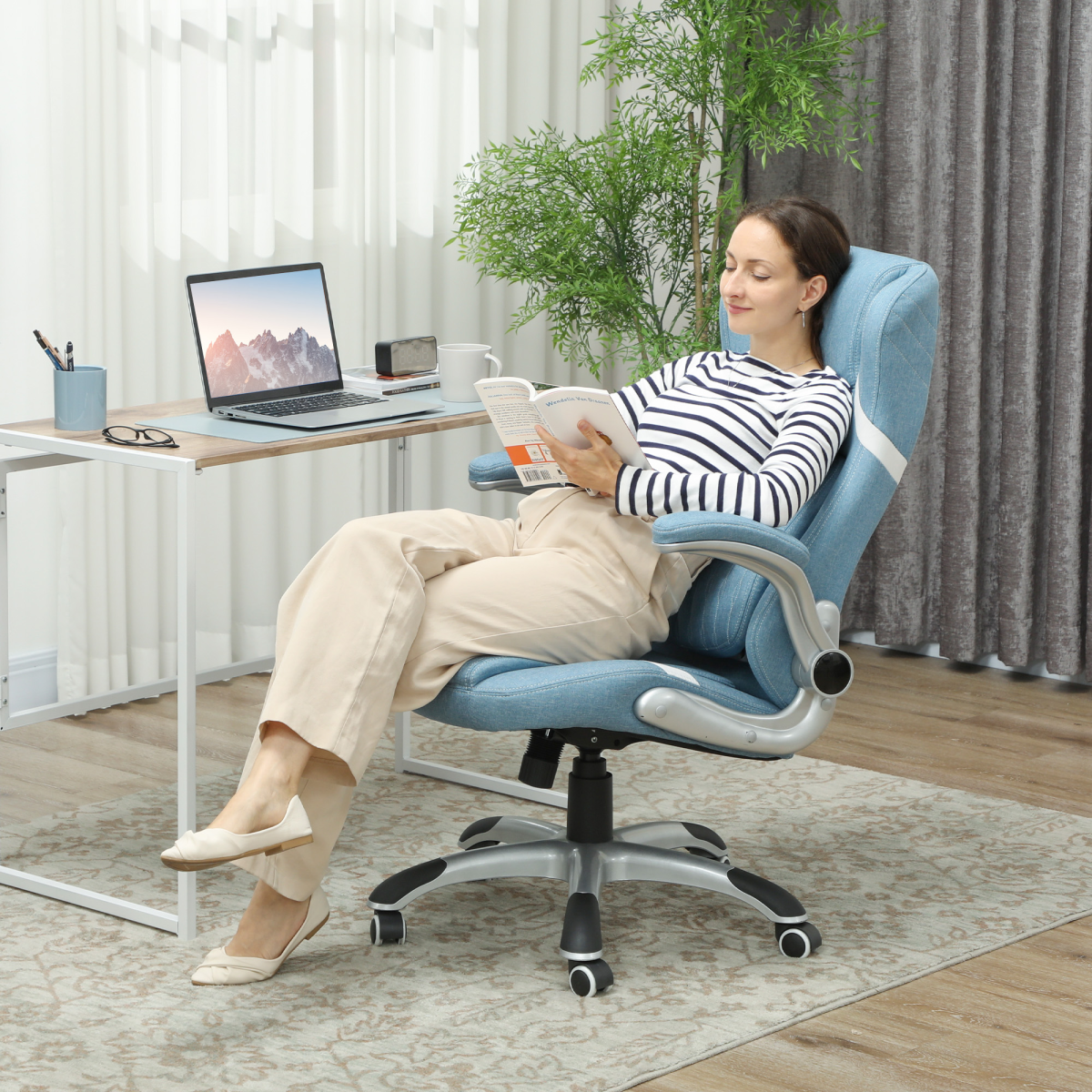 Vinsetto Fabric Office Desk Chair w/ Adjustable Height Tilt Function