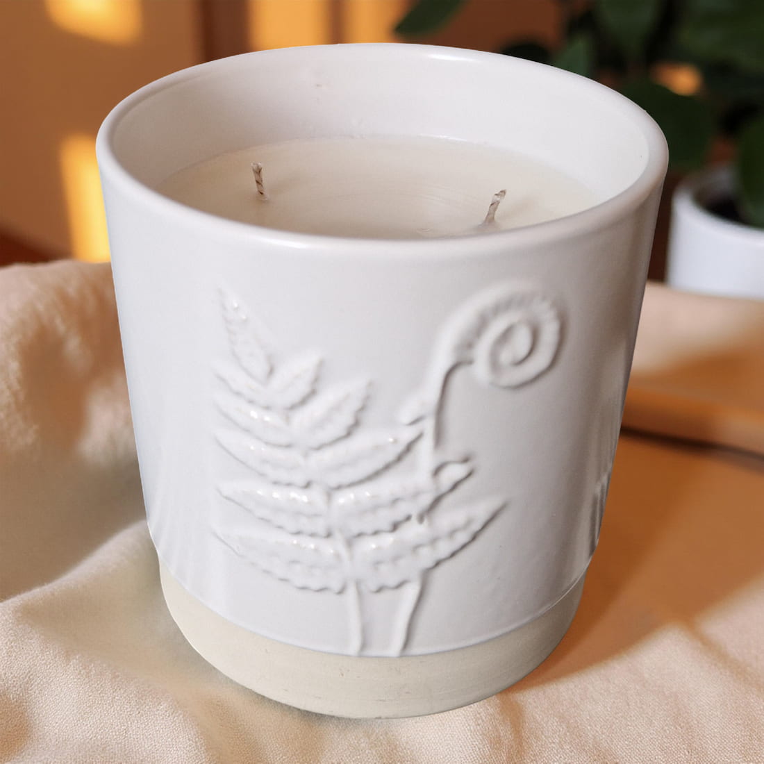 3-Wick Candle in White Ceramic Fern Pot | Velvet Tonka