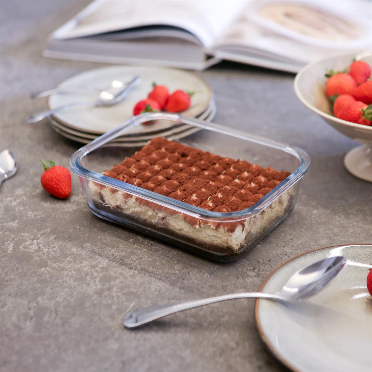 Rectangular Glass Cake Dish - 22cm x 16.5cm