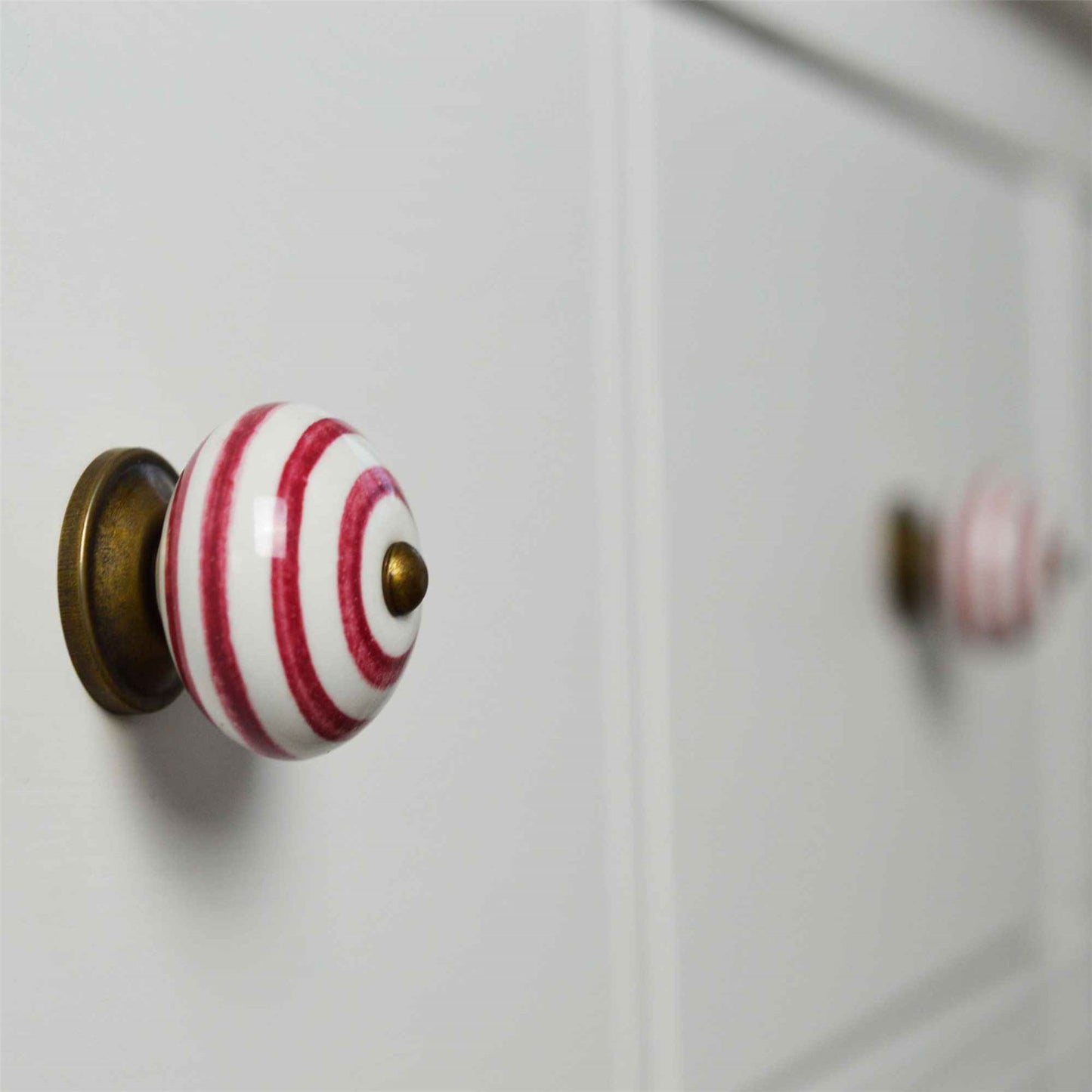 Round Stripe Ceramic Cabinet Knob