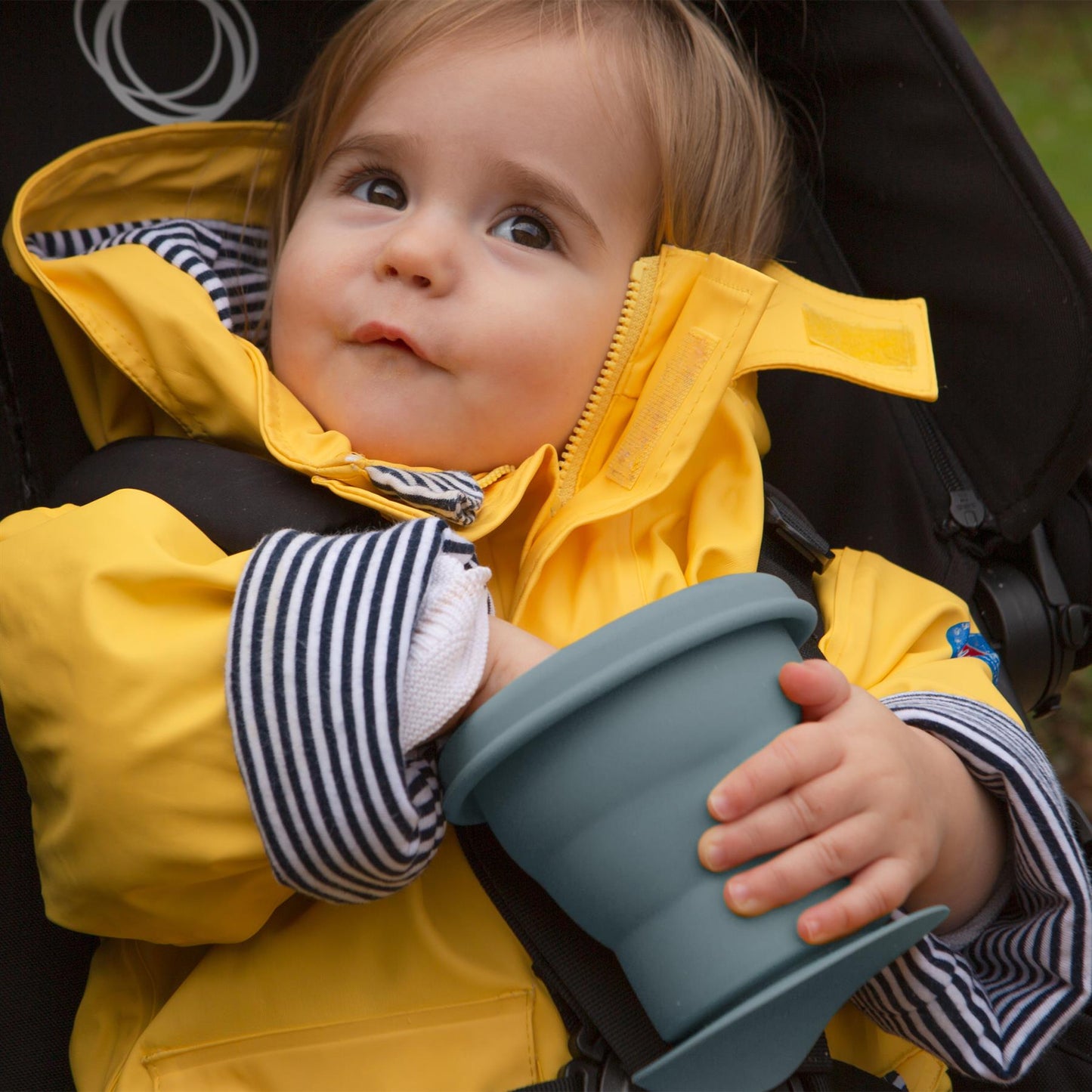 330ml Silicone Baby Suction Snack Pot