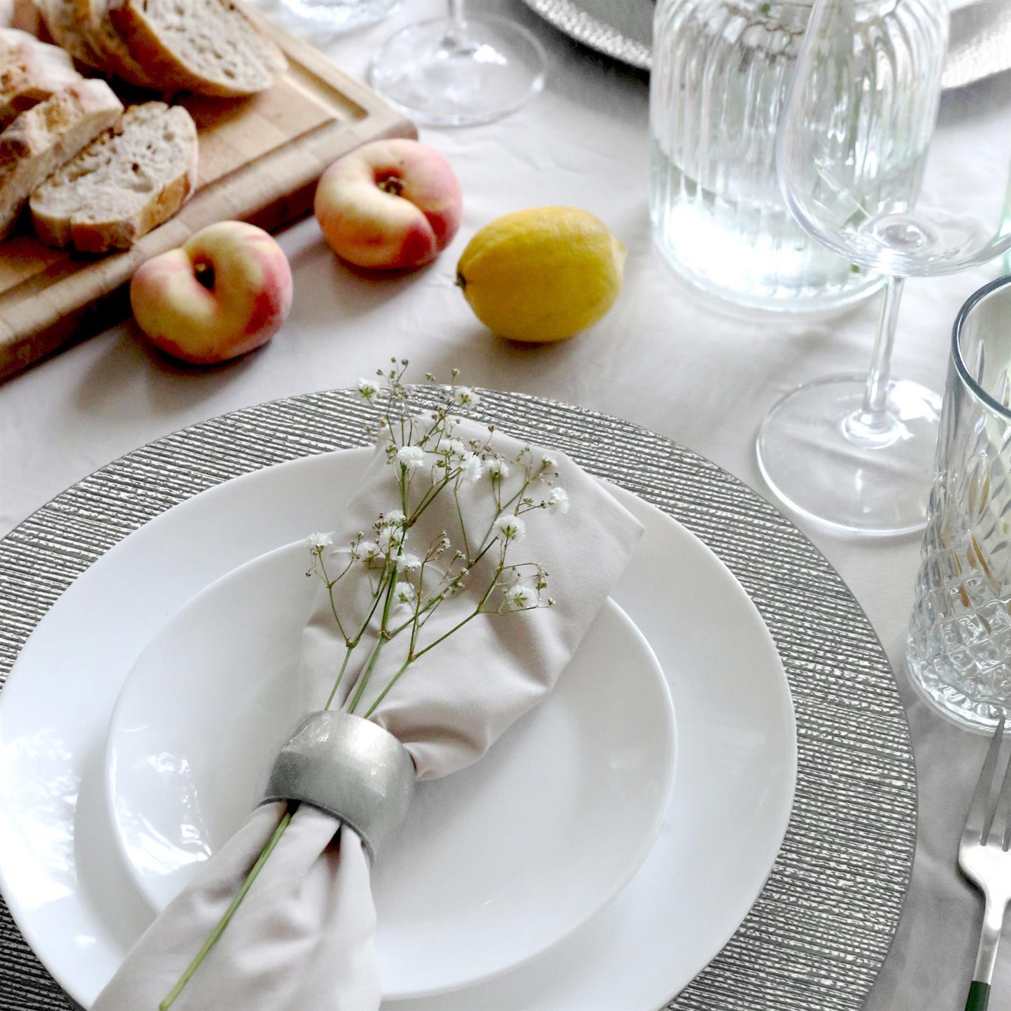 18pc Round Ribbed Charger Plates Set - 33cm