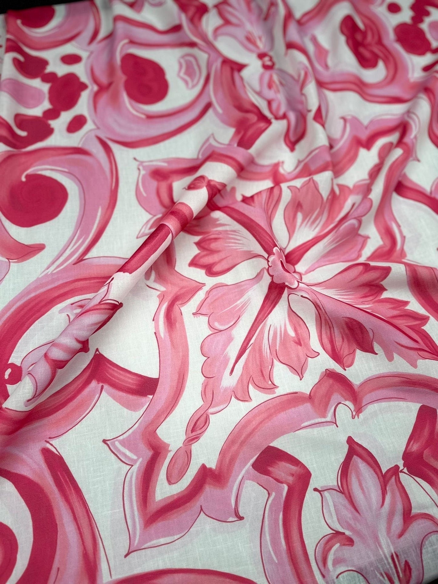 Big Majolica Pattern Fabric