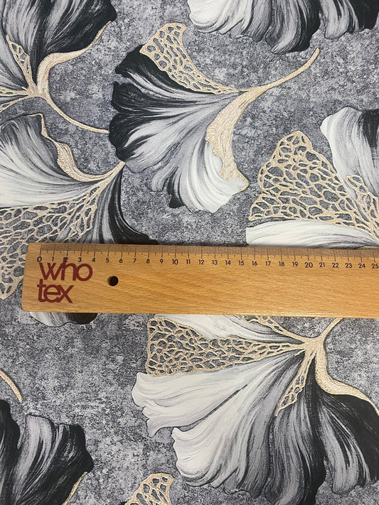 Elegant Gold Vein Botanical Print on