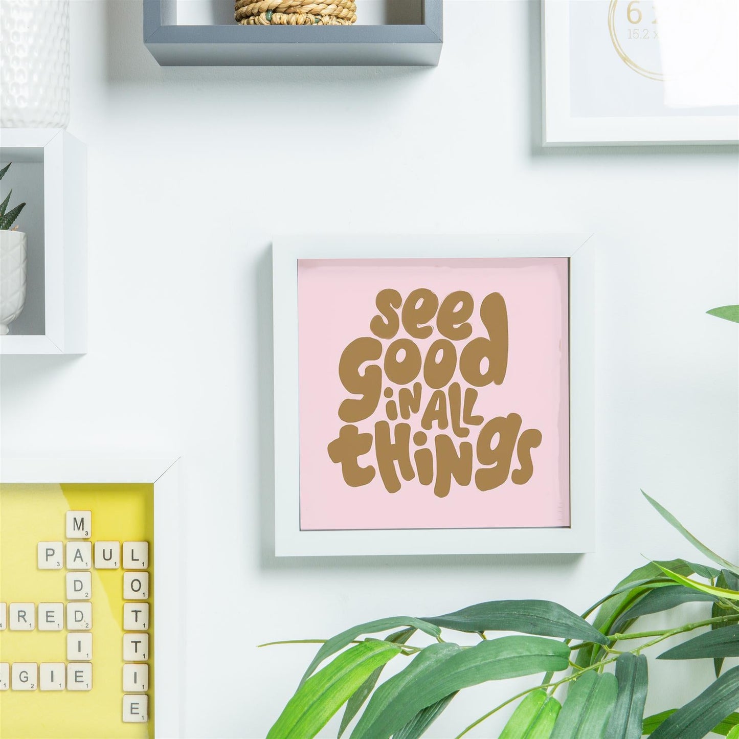 8" x 8" White 3D Box Photo Frame with 6" x 6" Mount