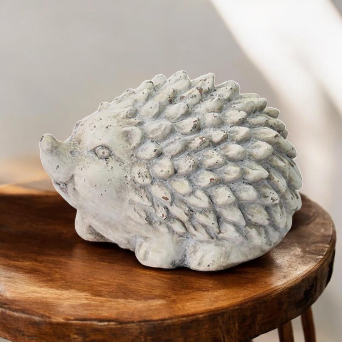 21CM CREAM CEMENT HEDGEHOG