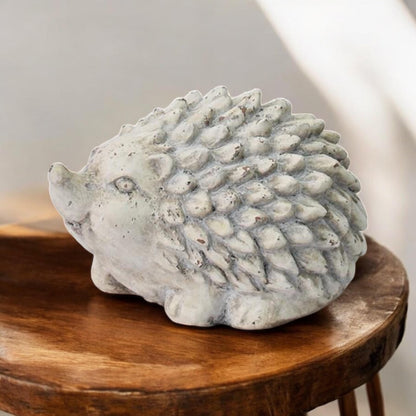 21CM CREAM CEMENT HEDGEHOG