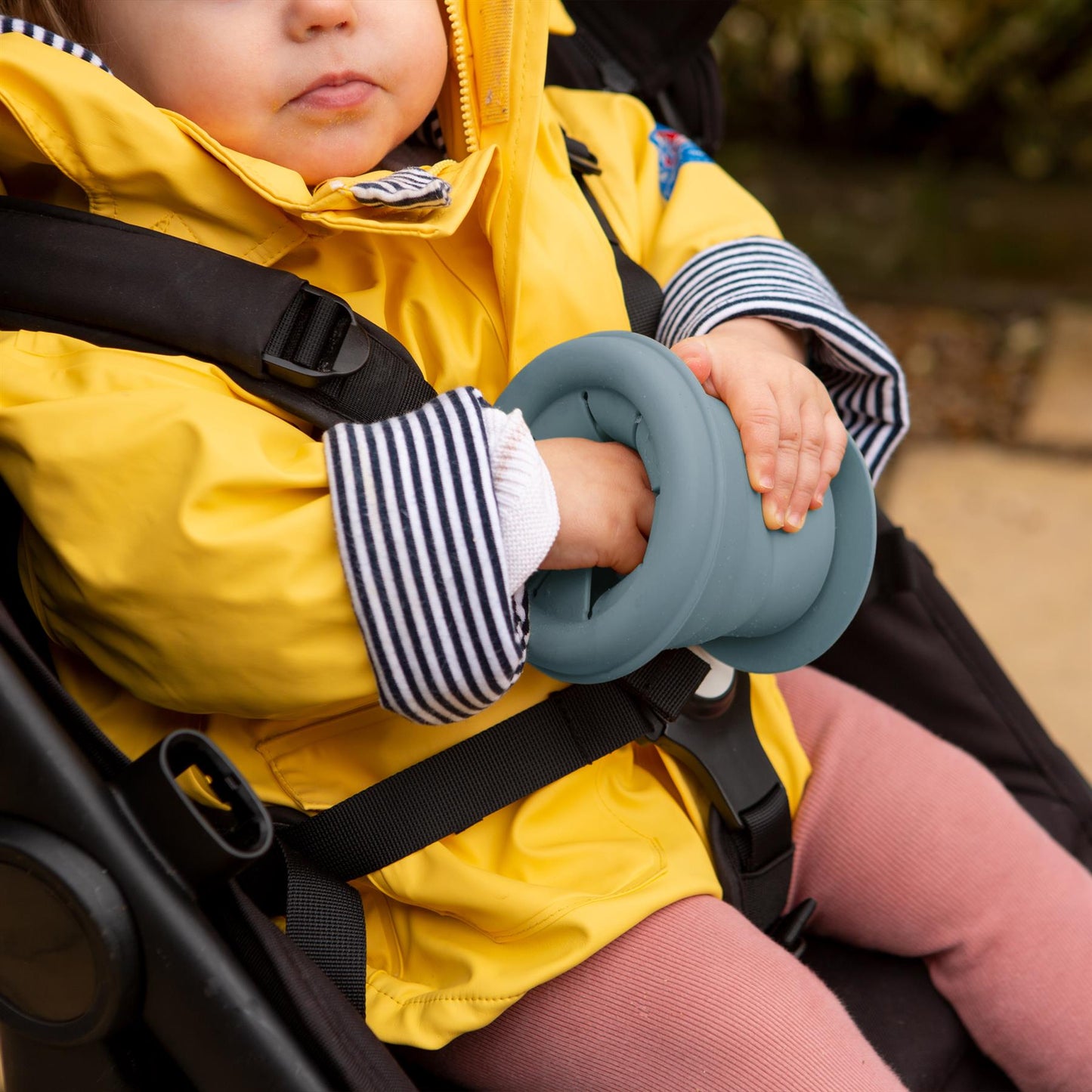 330ml Silicone Baby Suction Snack Pot