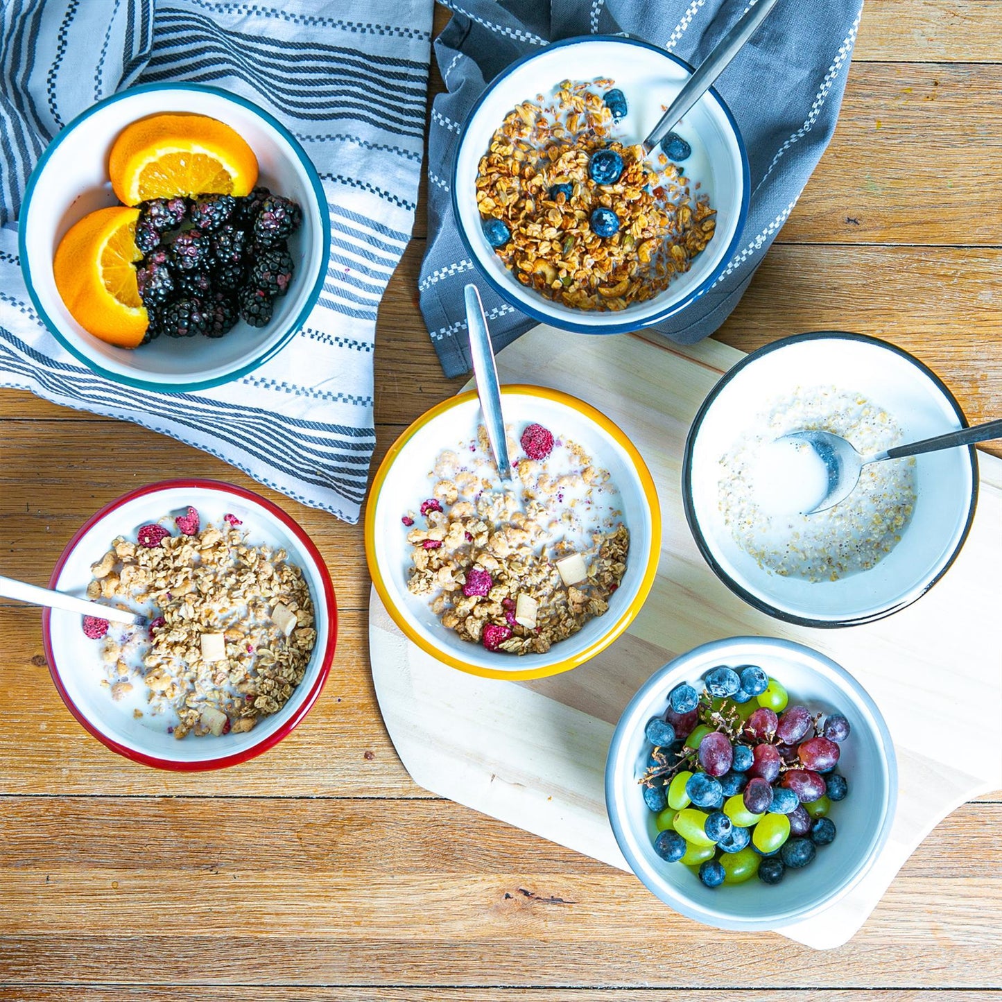 16cm White Enamel Bowls - Pack of Six