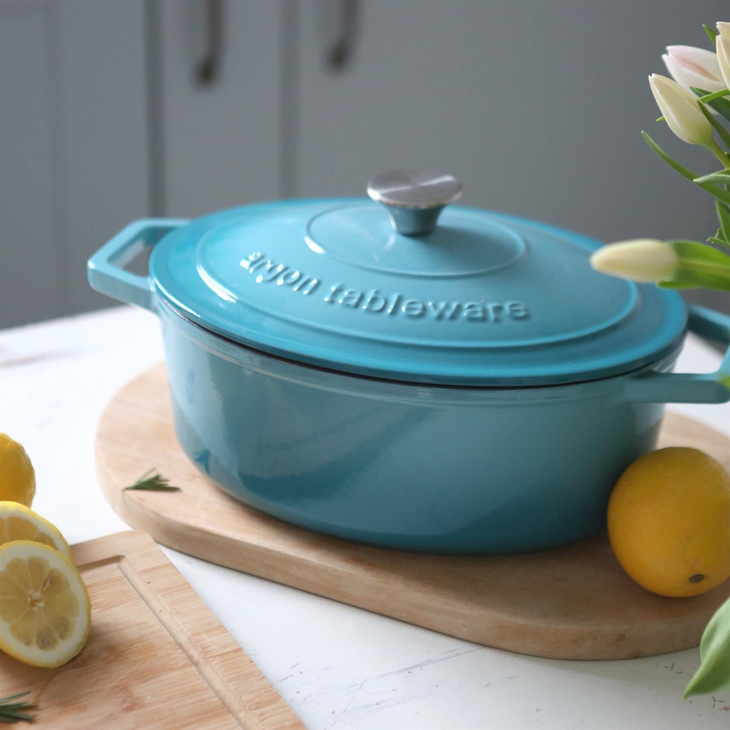4.68L Teal Ombre Oval Cast Iron Casserole Dish