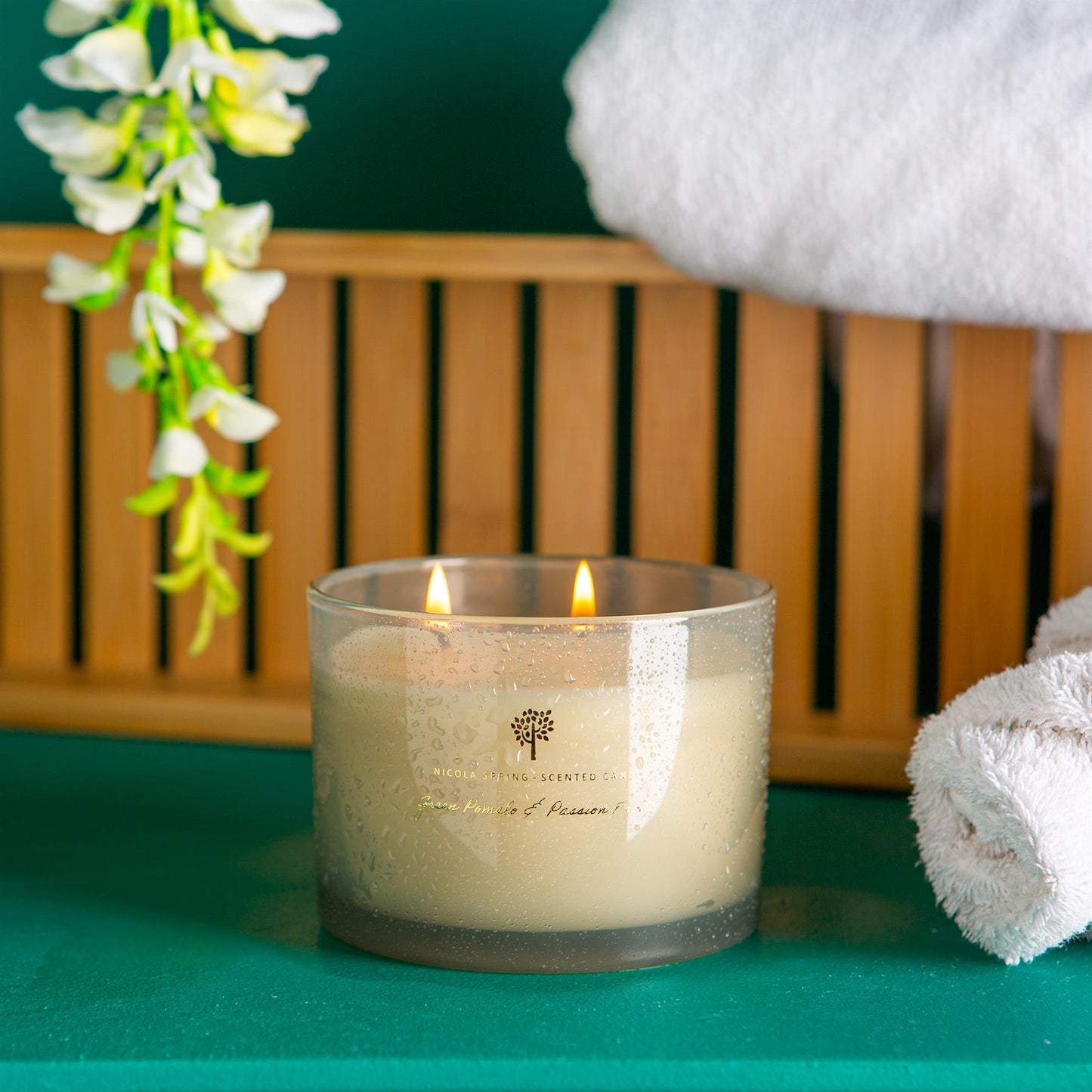 350g Double Wick Green Pomelo & Passion Fruit Soy Wax Scented Candle