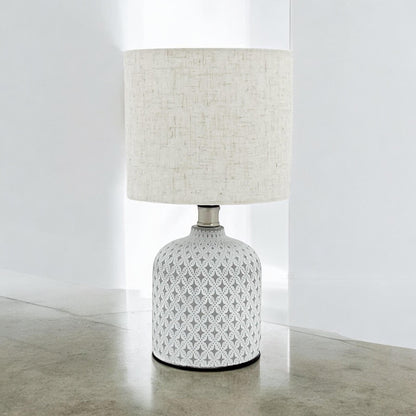 20CM TABLE LAMP AND SHADE