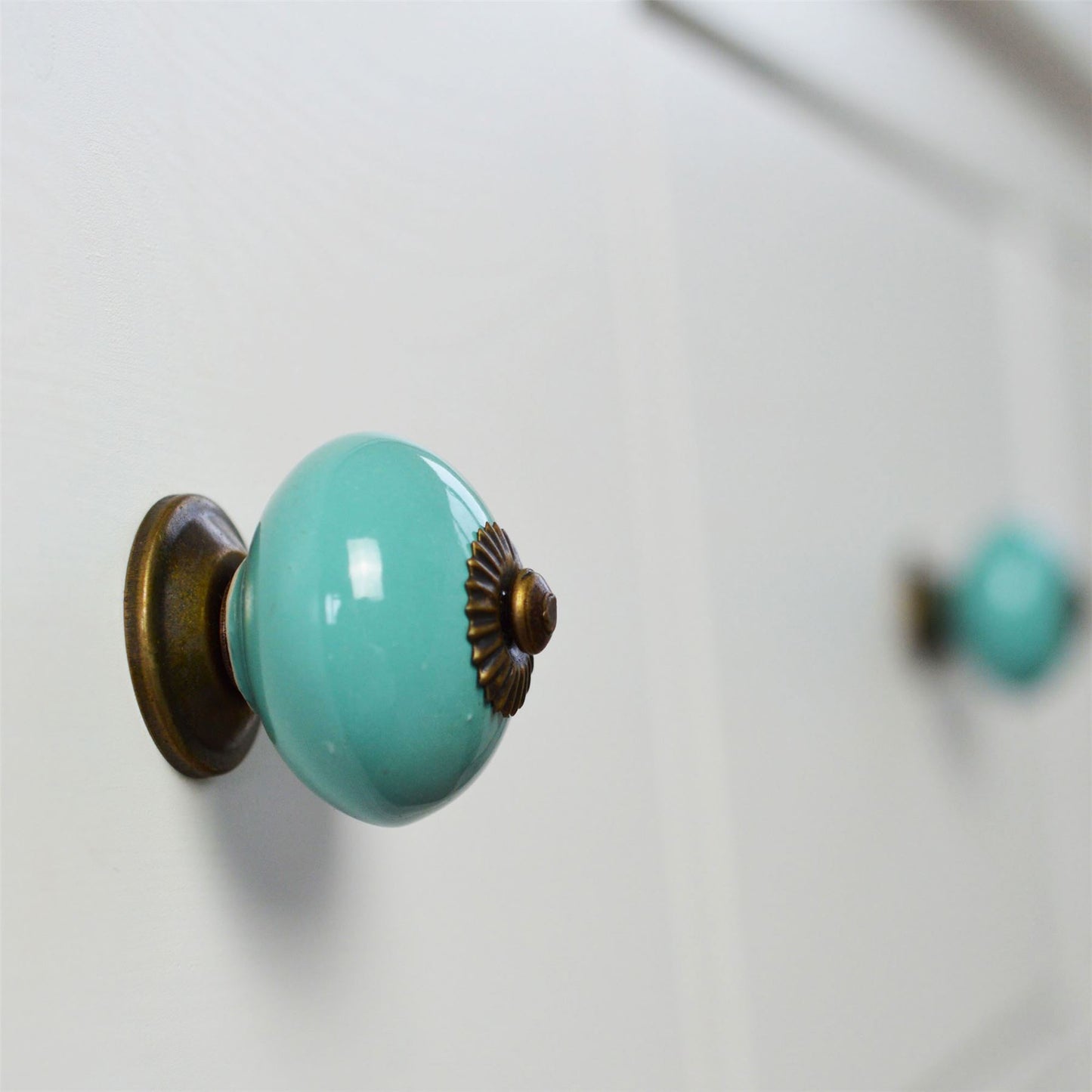 Round Ceramic Cabinet Knob
