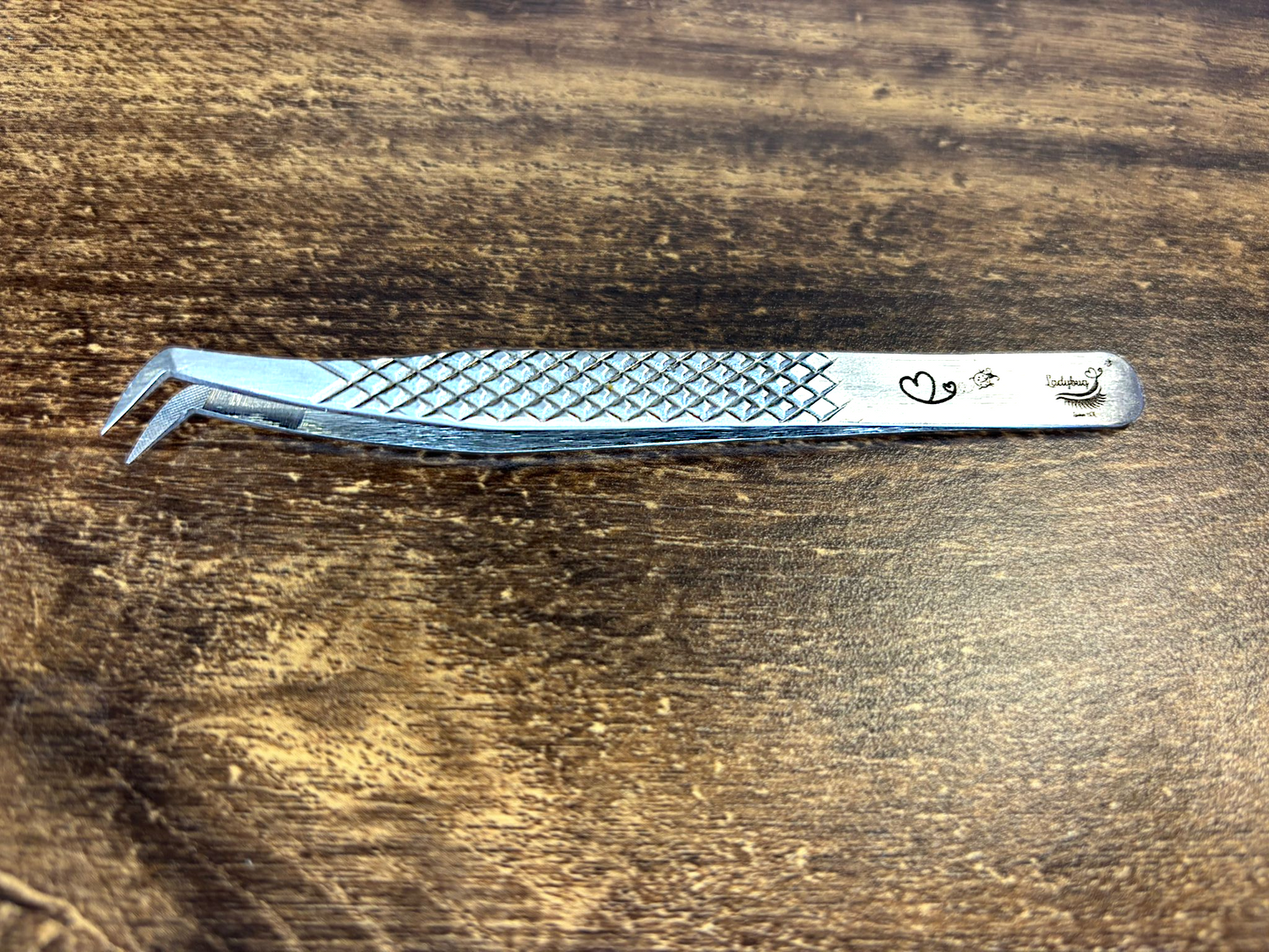 Halo 90 Tweezers with Fibre Grip – Perfect for Promade, Classic & Volume Lashes