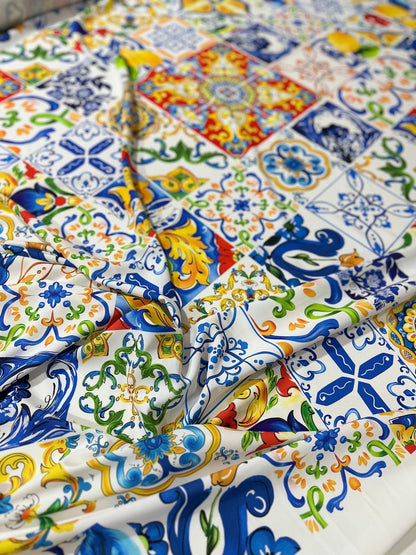 Luxury Majolica Pattern Fabric
