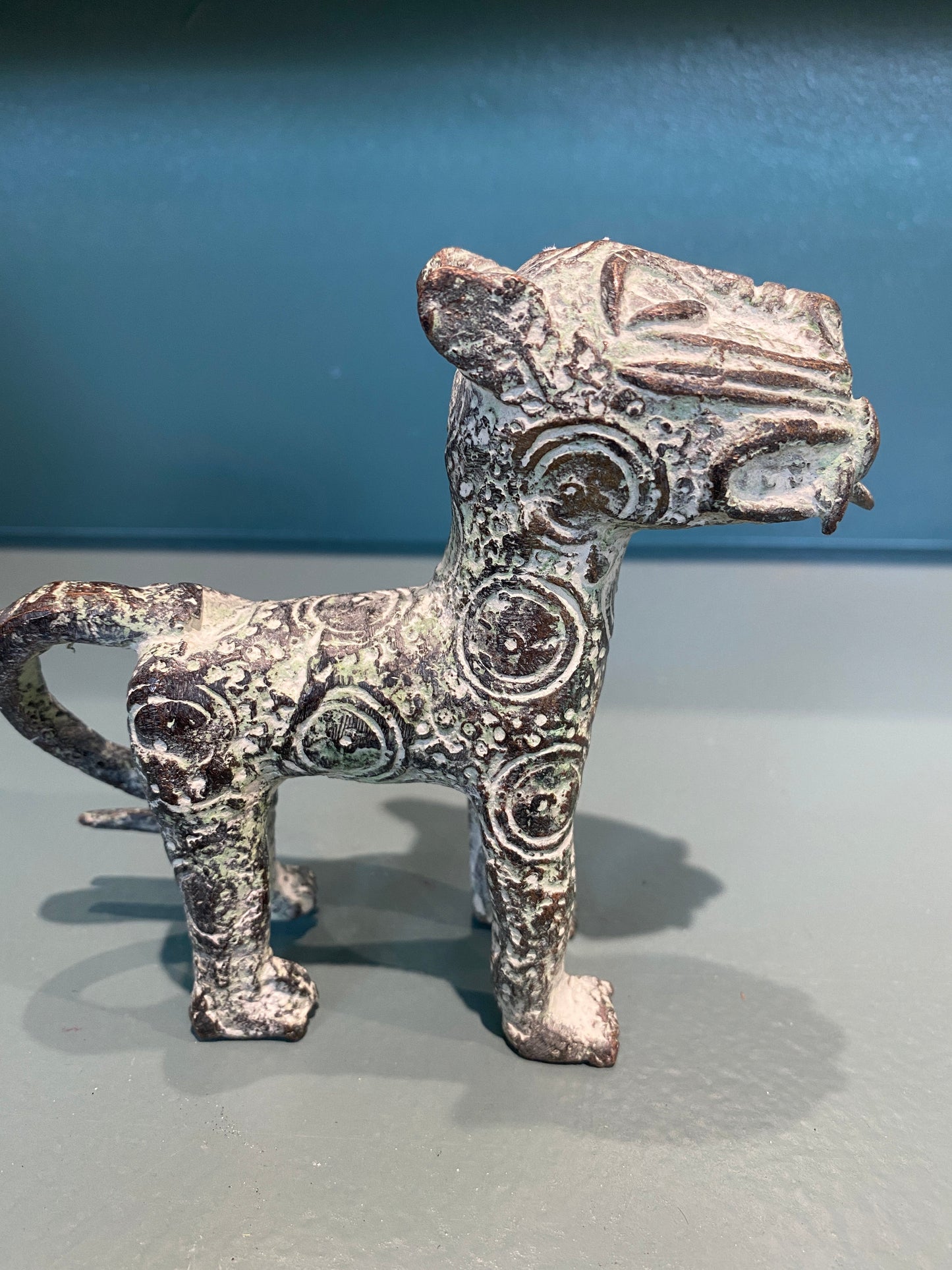 Benin Leopard sculpture - Bronze (56.04)
