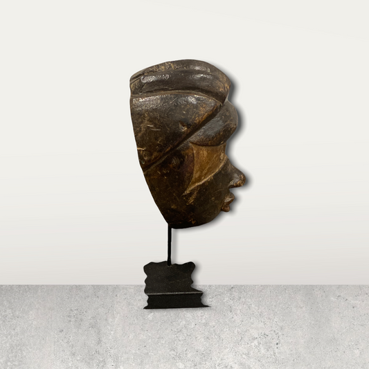 Small African mask on stands
