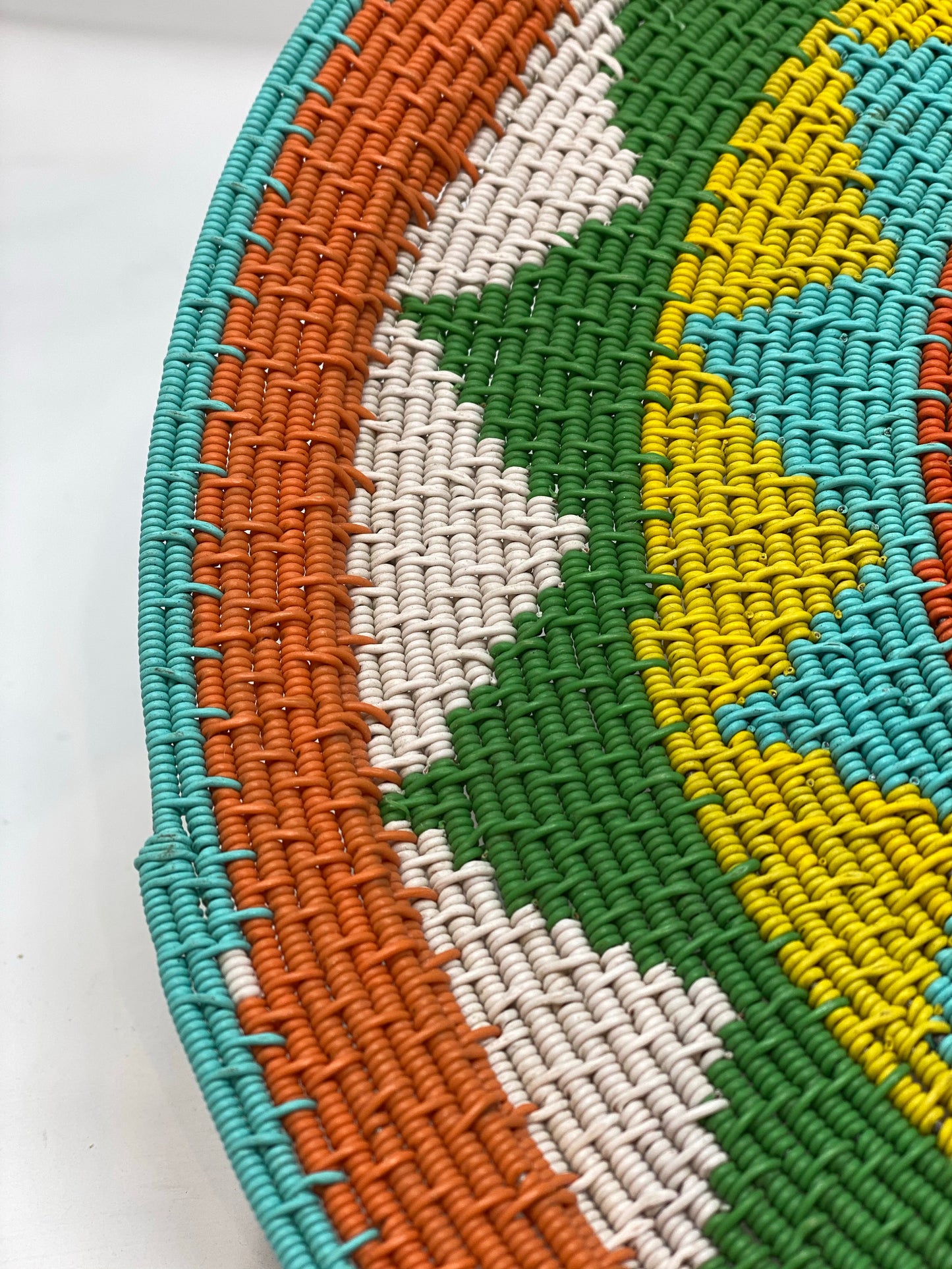 Zulu Telephone Wire Plates 32cm