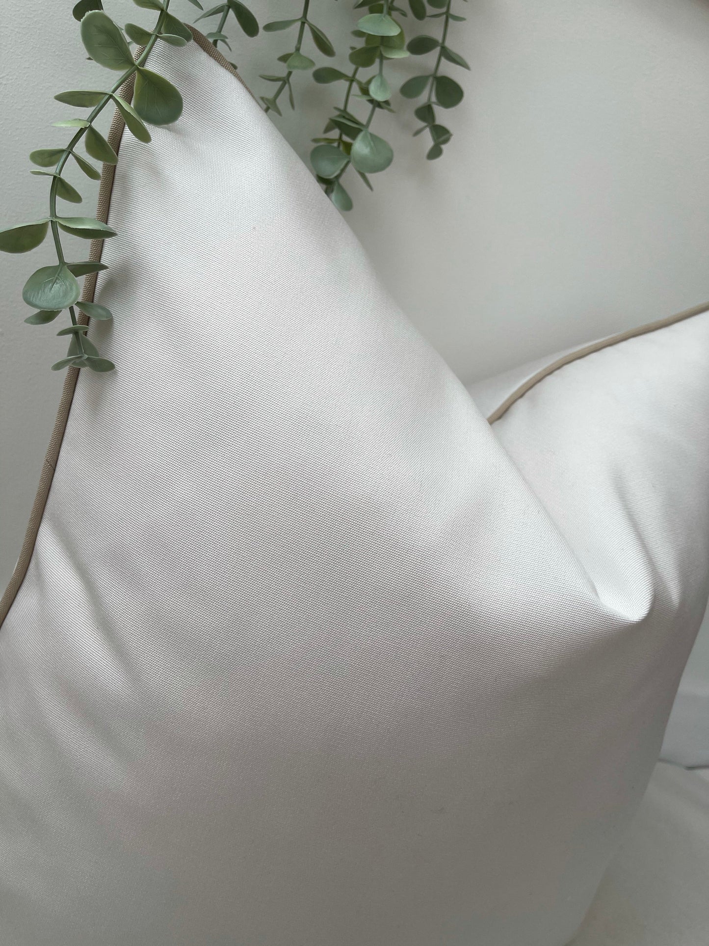 The Couture Cushion - The Outdoor White - Style No. 86