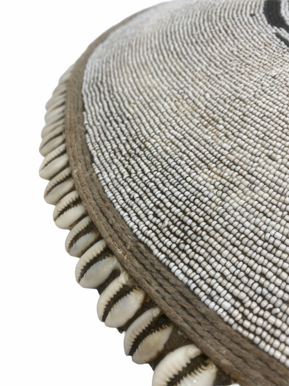 Cameroon Beaded Shield - L Black and white