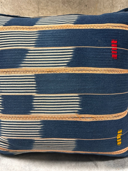 Baule Cloth Cushion (83.3.B69)