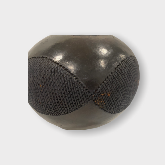 Zulu Pot - South Africa (132.3)