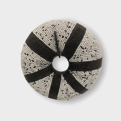 Cameroon beaded bracelet - (89.3) white/black