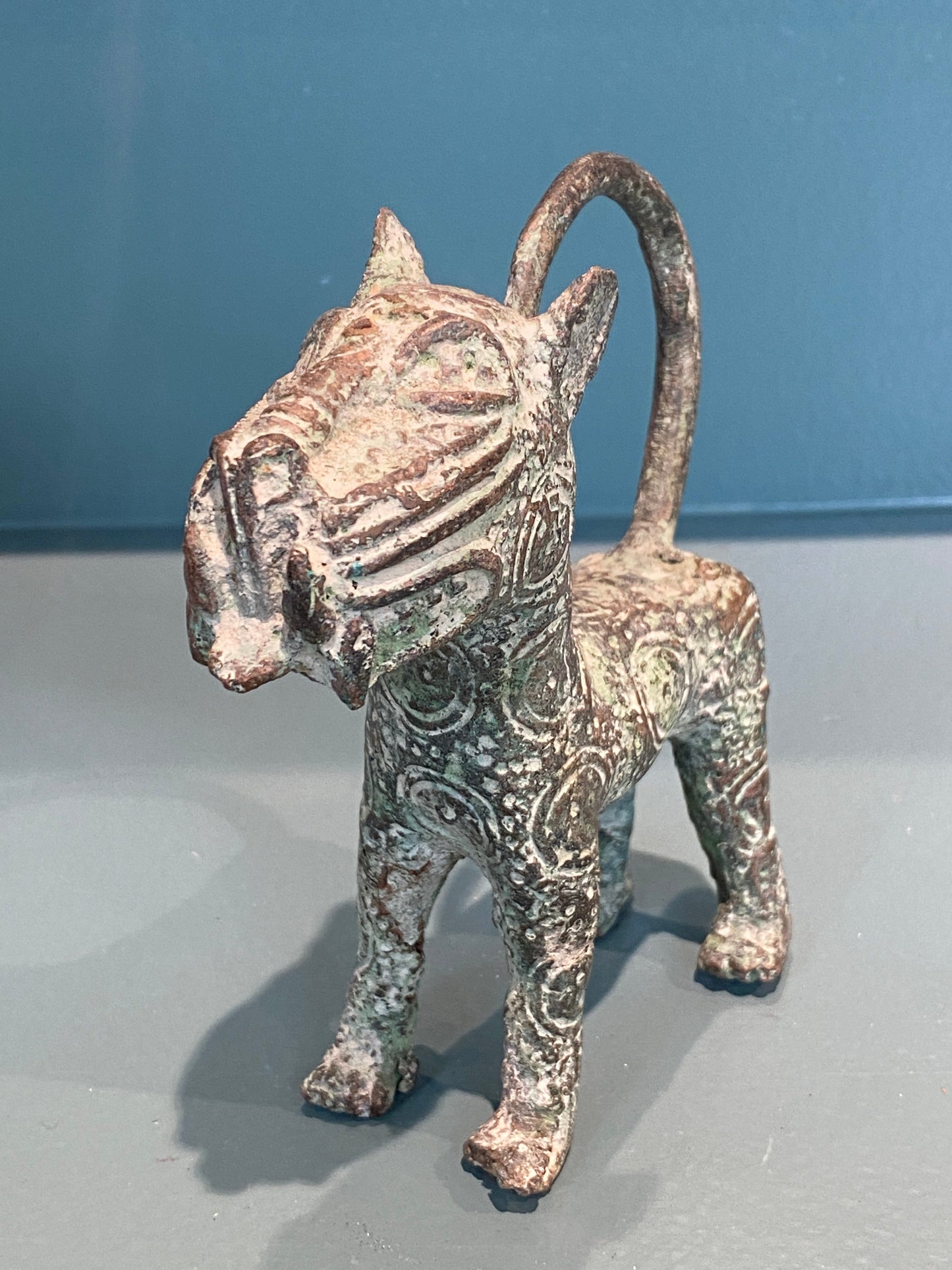 Benin Leopard sculpture - Bronze (56.08)