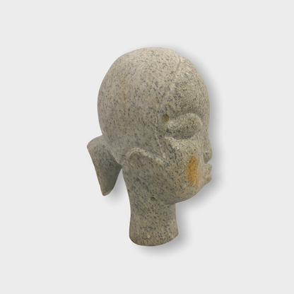 Stone head sculpture by Rizimu Chiwawa Zimbabwe (3002)