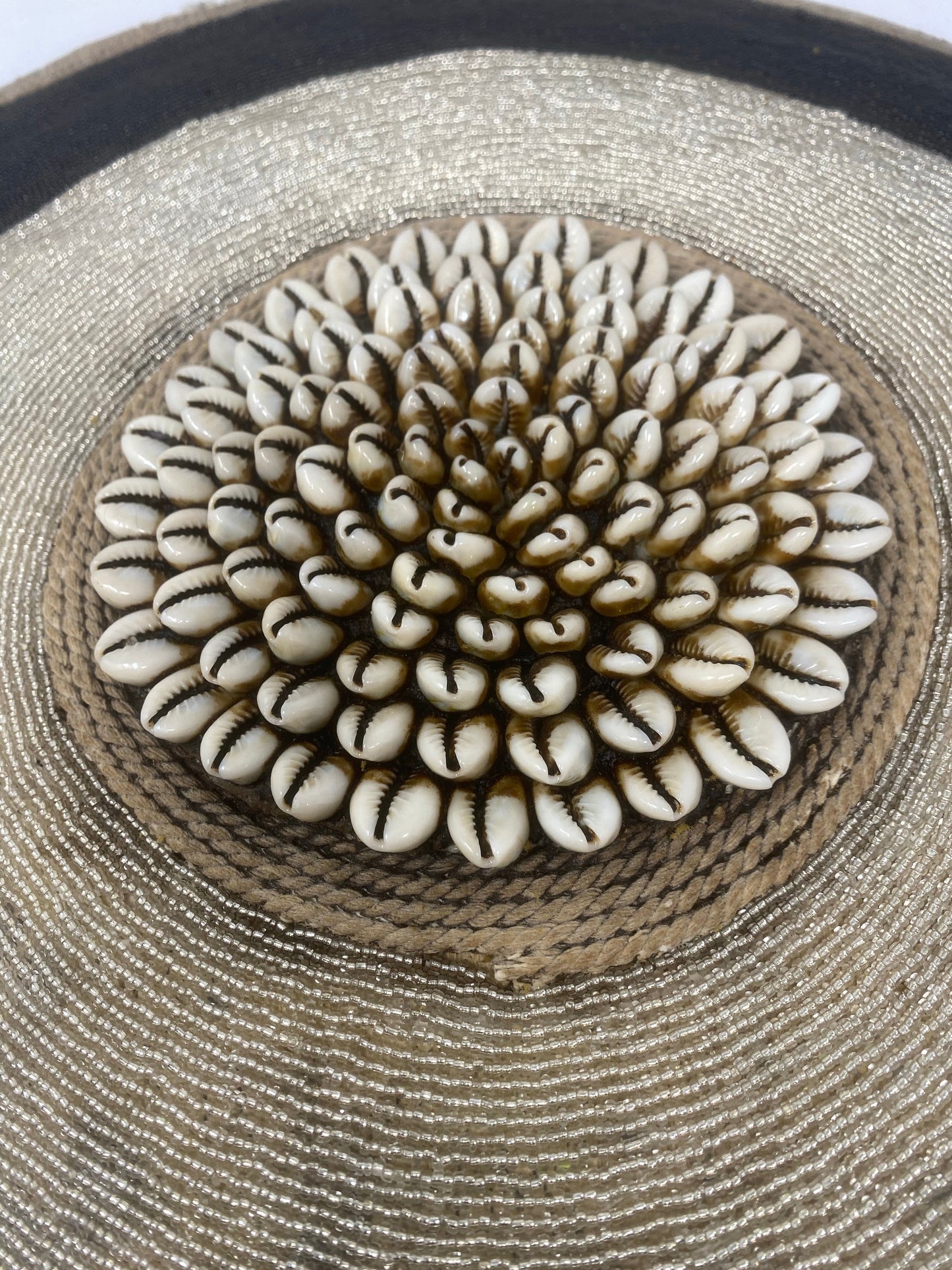 Cameroon Beaded Shield - L - 50cm Silver/black