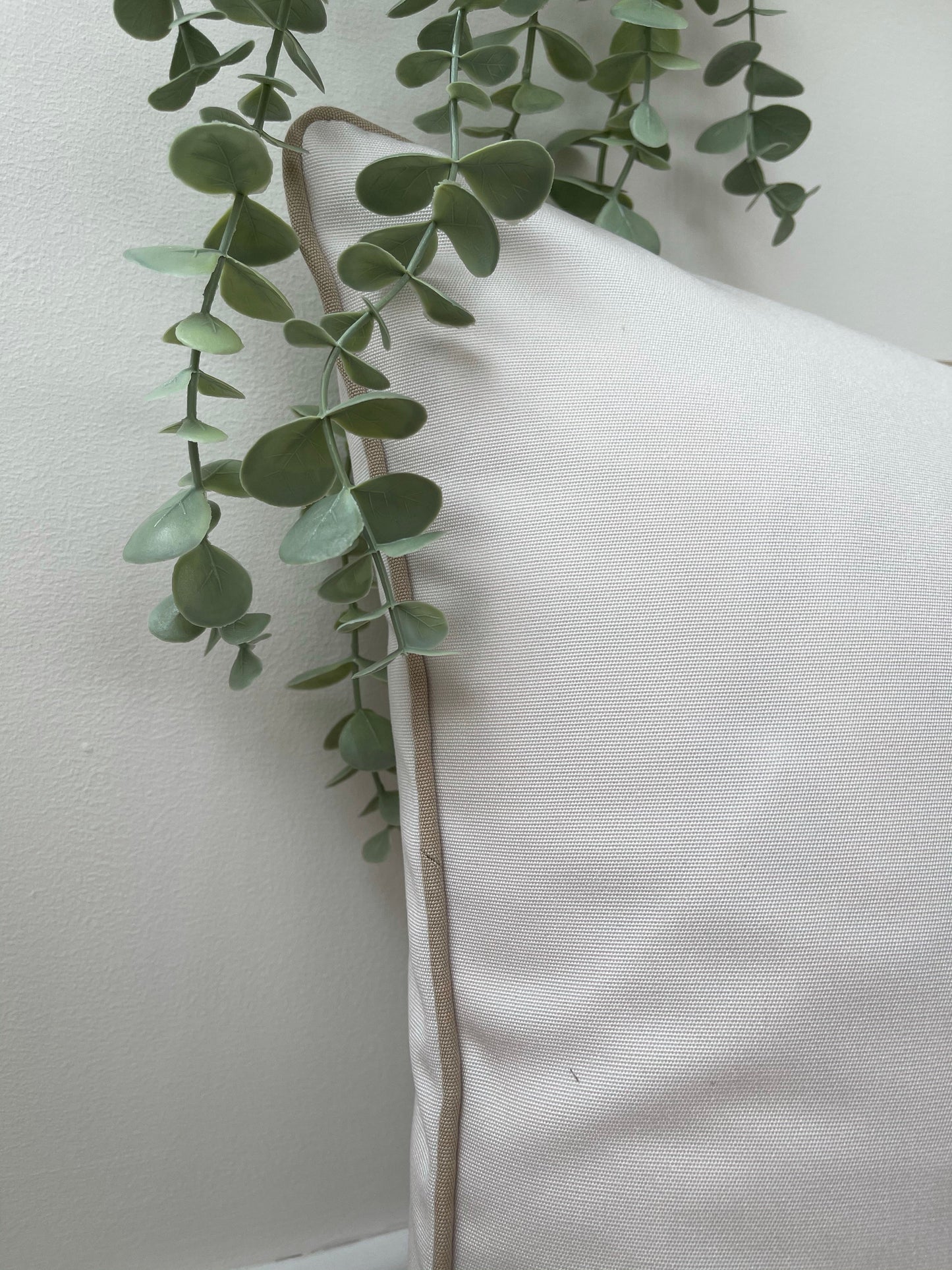 The Couture Cushion - The Outdoor White - Style No. 86