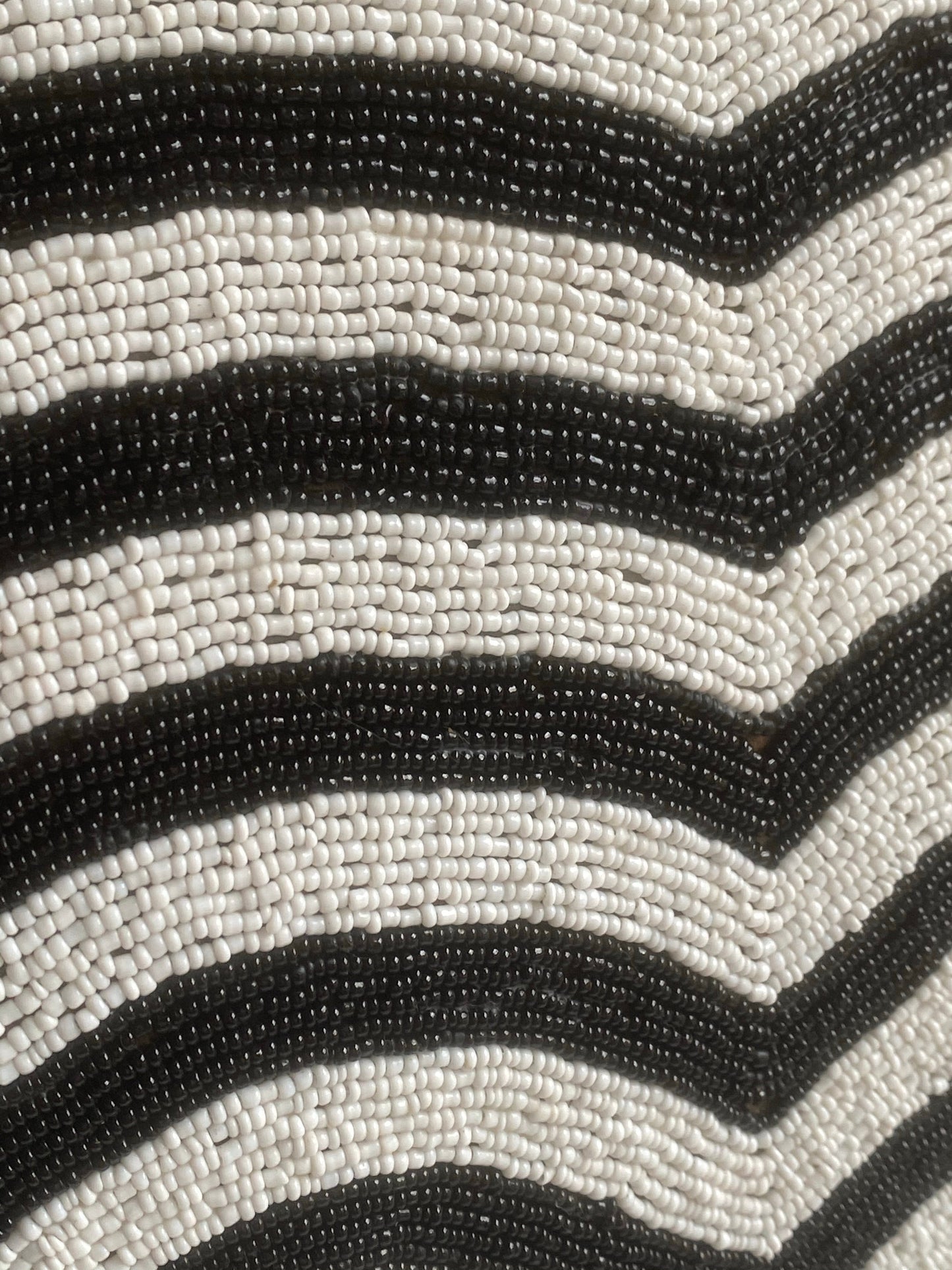 Cameroon Beaded Shield - L - 55cm