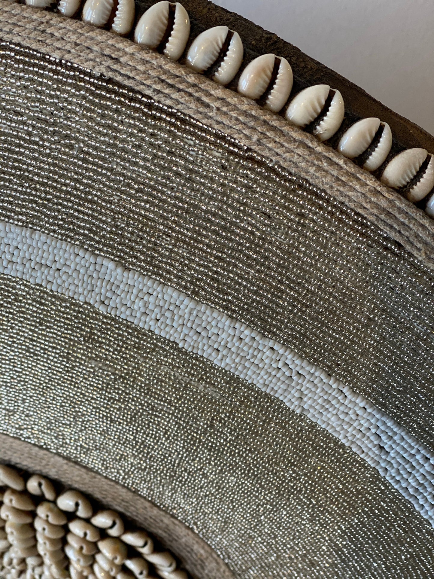 Cameroon Beaded Shield - L - 55cm - Gold & White