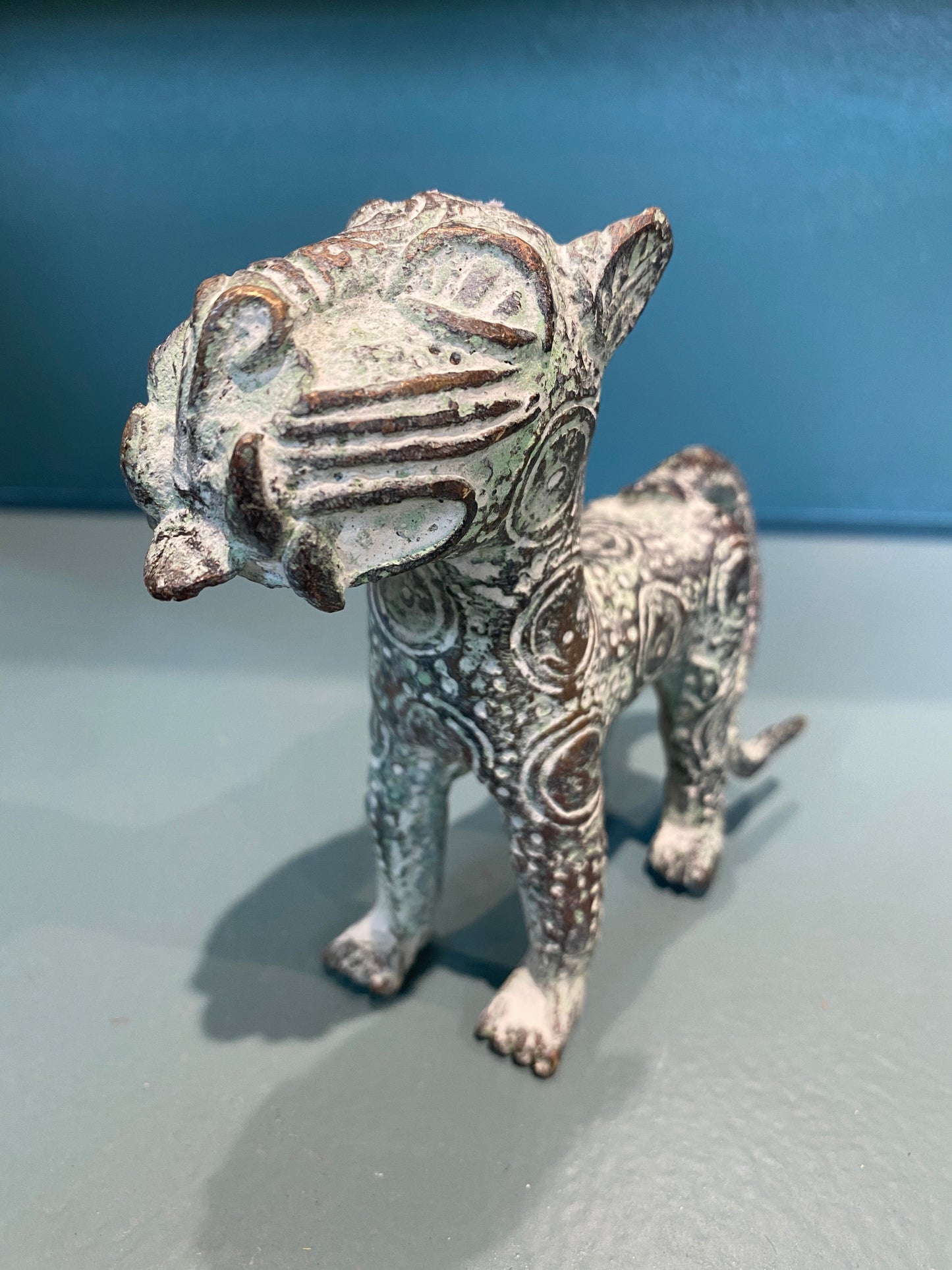 Benin Leopard sculpture - Bronze (56.04)
