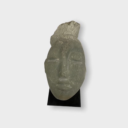 Stone head sculpture by Rizimu Chiwawa Zimbabwe (3008)