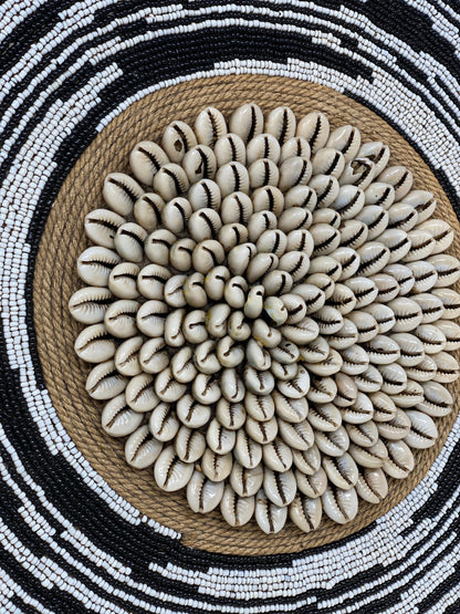 Cameroon Shield - L - 55cm - Black & White