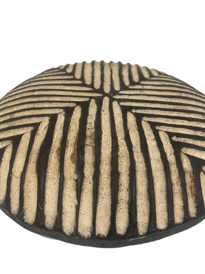 Cameroon Shield Round - (59.9)