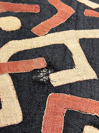 Kuba cloth - Democratic Republic of Congo 87B.01
