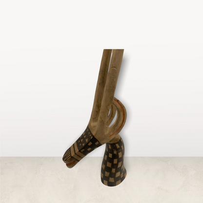 Antelope - hand carved (02)