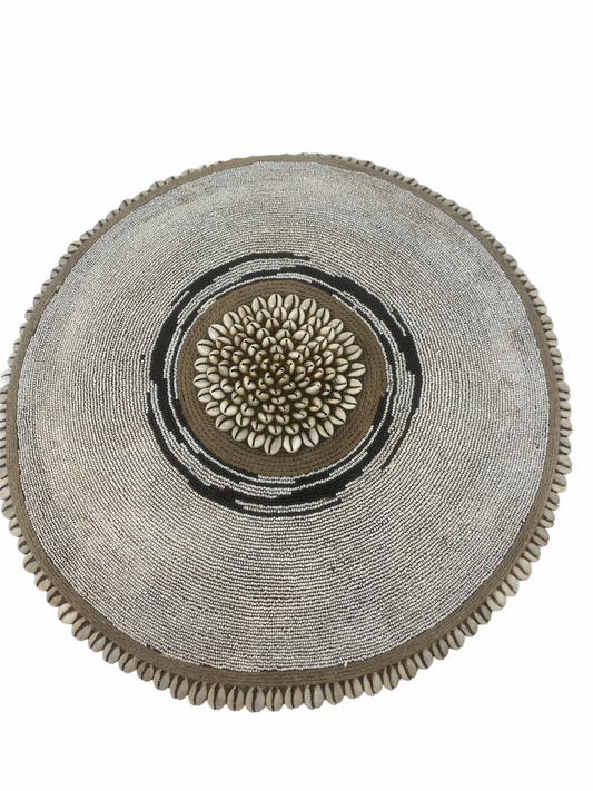 Cameroon Beaded Shield - L Black and white