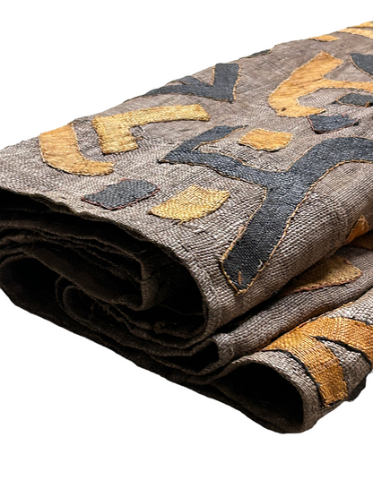 Old Kuba cloth - Democratic Republic of Congo TR86.01
